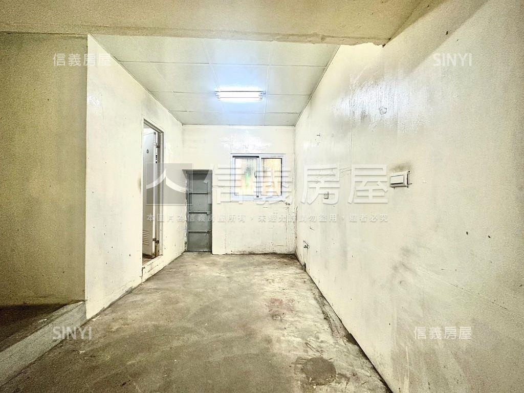仁雄商圈低總透天房屋室內格局與周邊環境