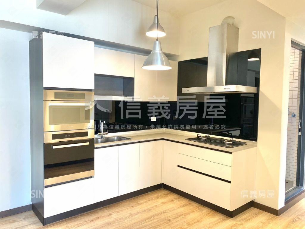 晴朗高樓兩房平車，降價！房屋室內格局與周邊環境