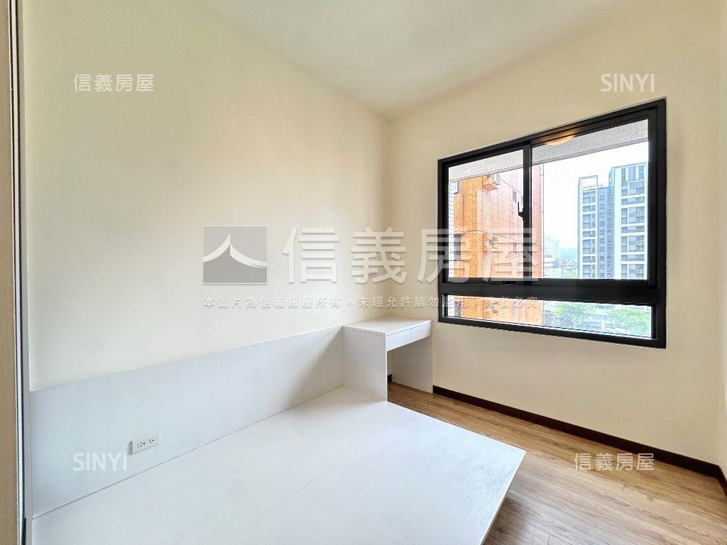 晴朗高樓兩房平車，降價！房屋室內格局與周邊環境