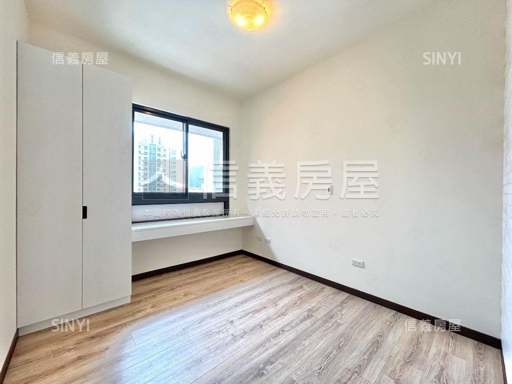 晴朗高樓兩房平車，降價！房屋室內格局與周邊環境