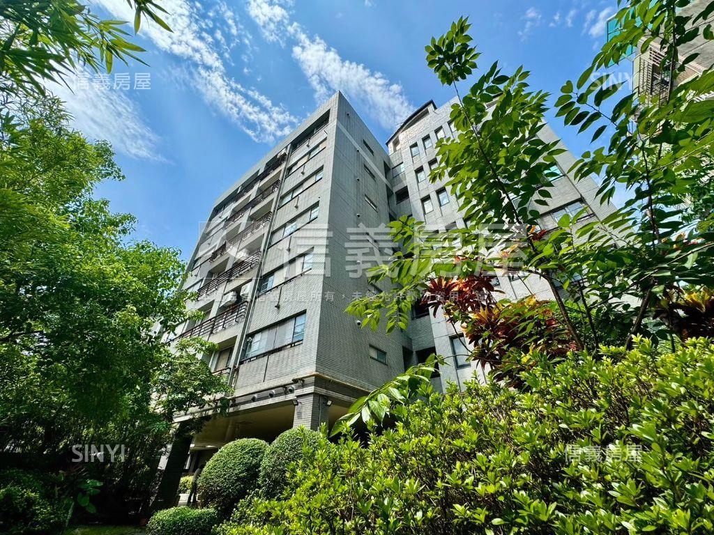 專賣｜近捷運電梯三面採光房屋室內格局與周邊環境