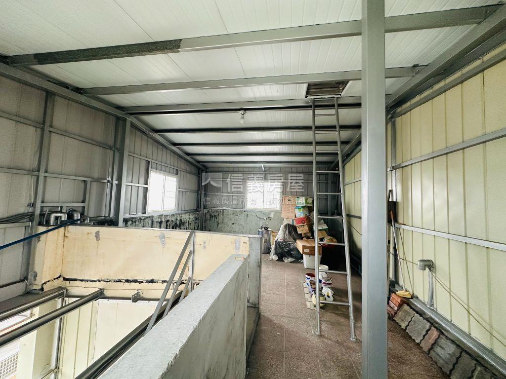 屏東棒球場邊間車庫透天房屋室內格局與周邊環境
