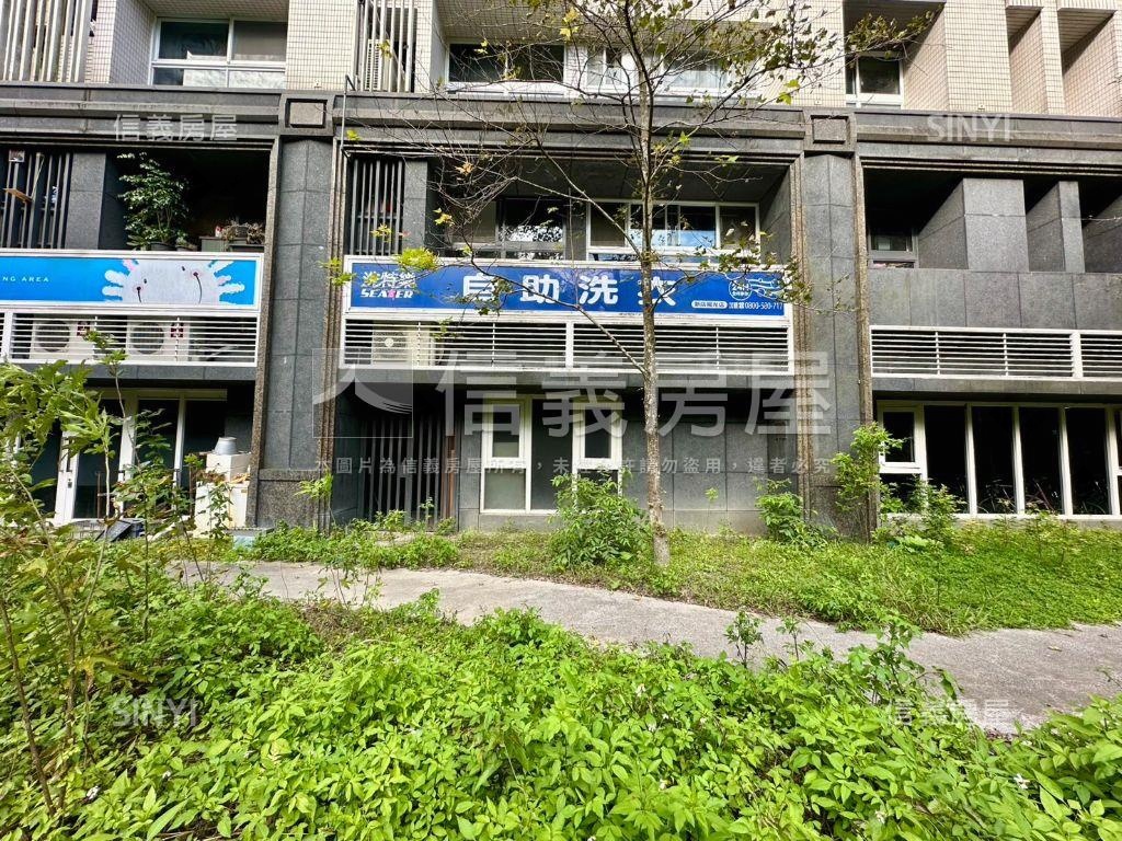 陽光小資挑高辦公室房屋室內格局與周邊環境