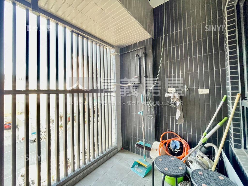 觀雲２兩房兩衛平車房屋室內格局與周邊環境