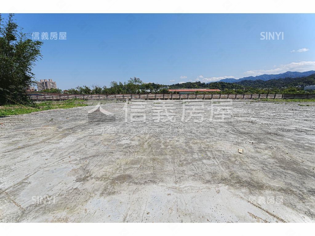 三峽近交流道１９９９丁建房屋室內格局與周邊環境