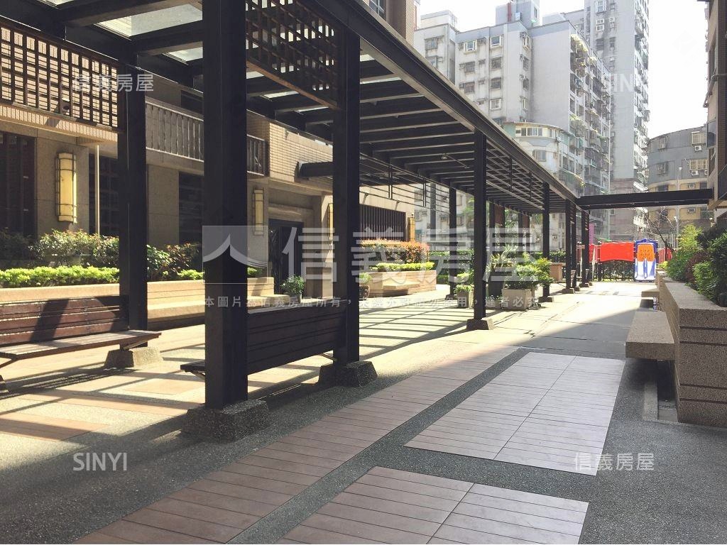 ＳＢ１２長虹大鎮美妝好屋房屋室內格局與周邊環境
