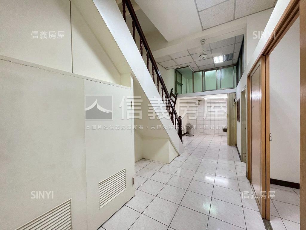 五路財神金店面房屋室內格局與周邊環境