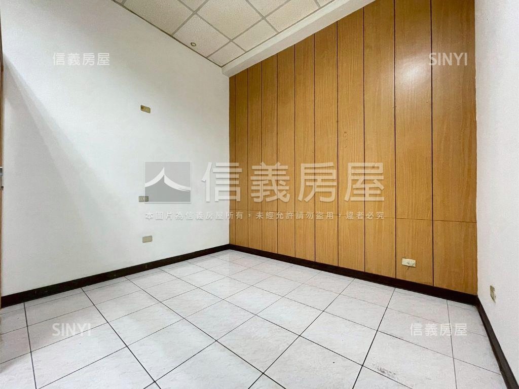 五路財神金店面房屋室內格局與周邊環境