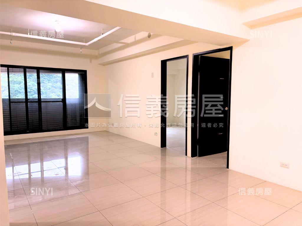 直面基隆港約４７坪大空間房屋室內格局與周邊環境