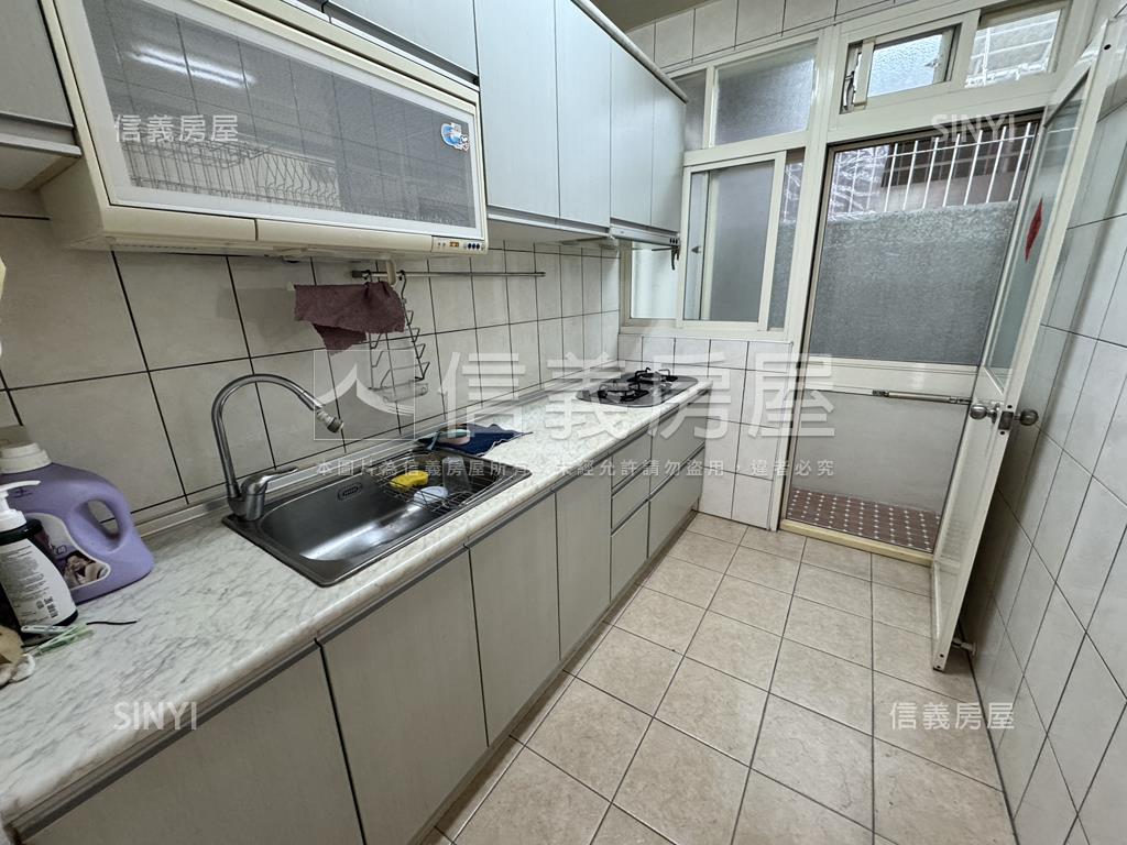 民族街靜巷二樓公寓房屋室內格局與周邊環境