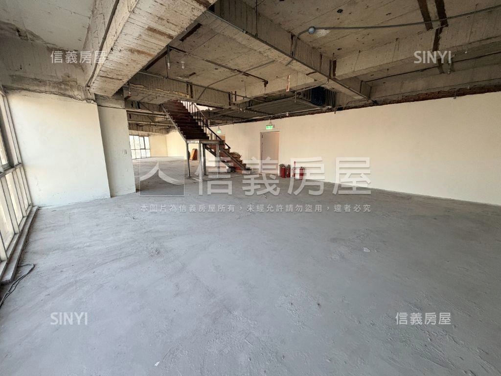 汐止經緯中心企業廠辦房屋室內格局與周邊環境