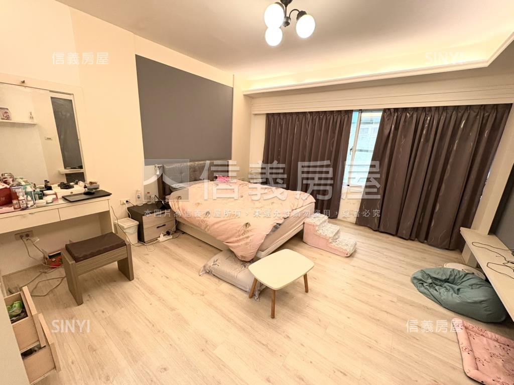 陽光花墅透店好停車大空間房屋室內格局與周邊環境