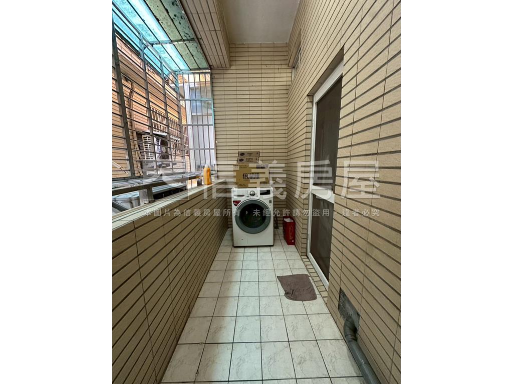 陽光花墅透店好停車大空間房屋室內格局與周邊環境