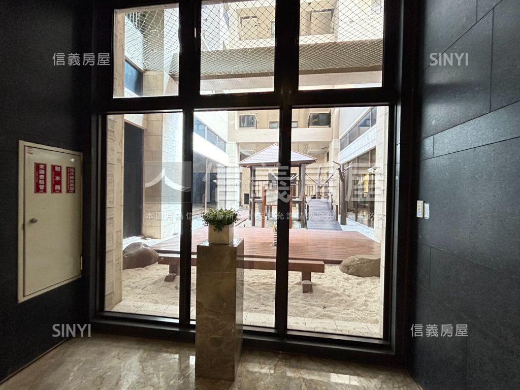 Ｍ３園道旁高樓帝王視野戶房屋室內格局與周邊環境