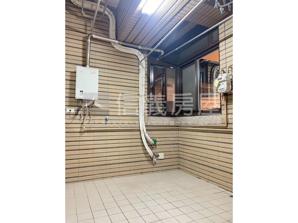 專任－世紀中庭花園房屋室內格局與周邊環境