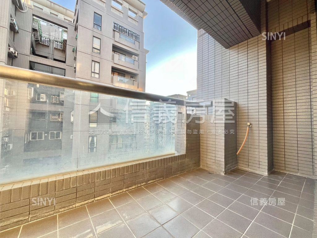 ＮＥＷ大鵬新城３房平車房屋室內格局與周邊環境