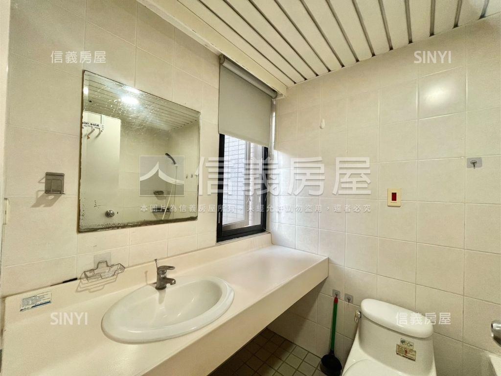 ＮＥＷ大鵬新城３房平車房屋室內格局與周邊環境