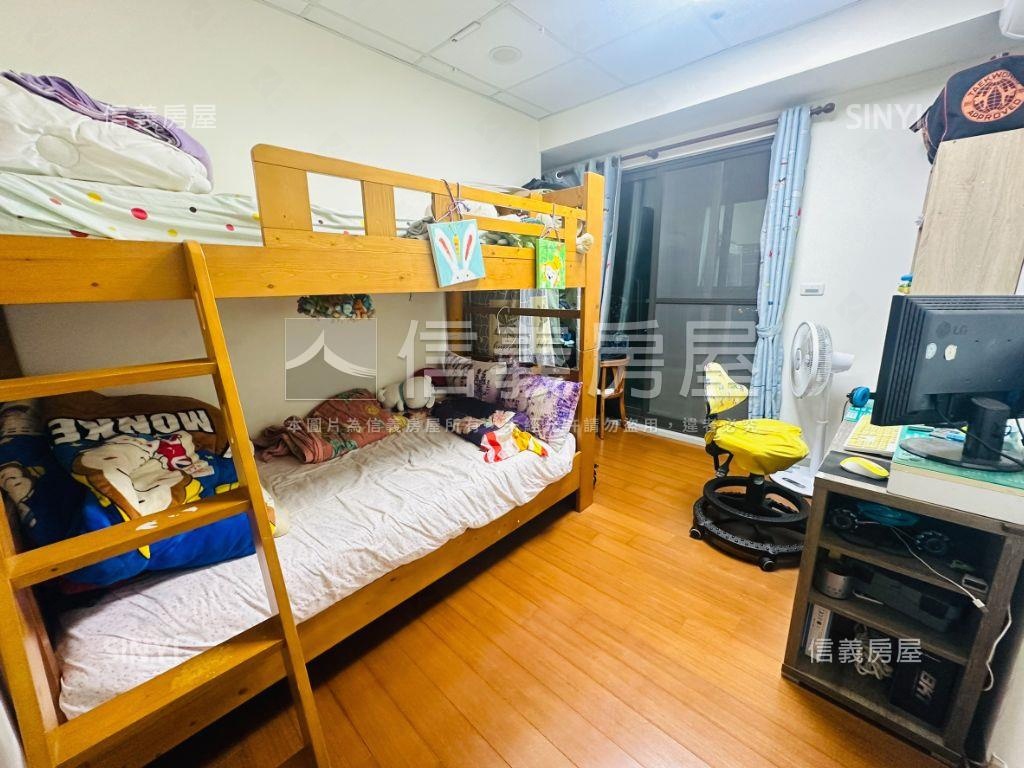稀有釋出荷蘭海韻三房平車房屋室內格局與周邊環境