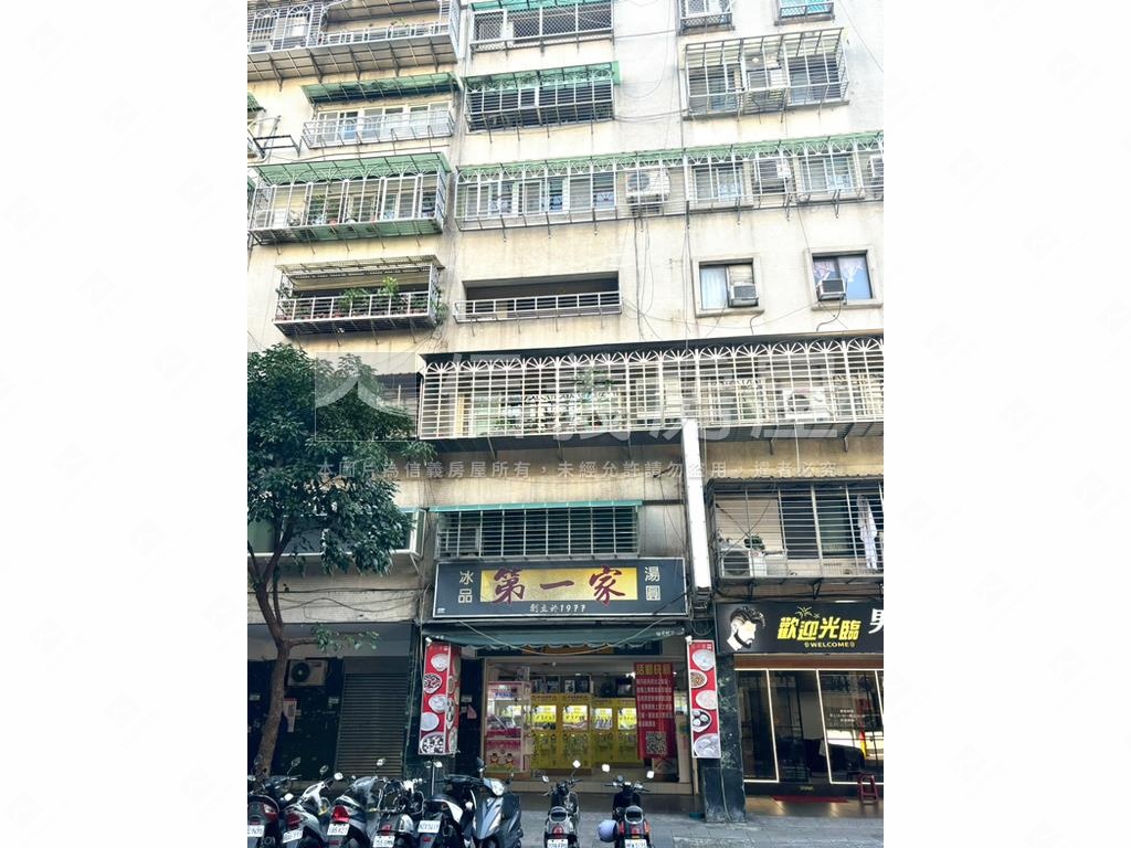 中華路上大金店面房屋室內格局與周邊環境