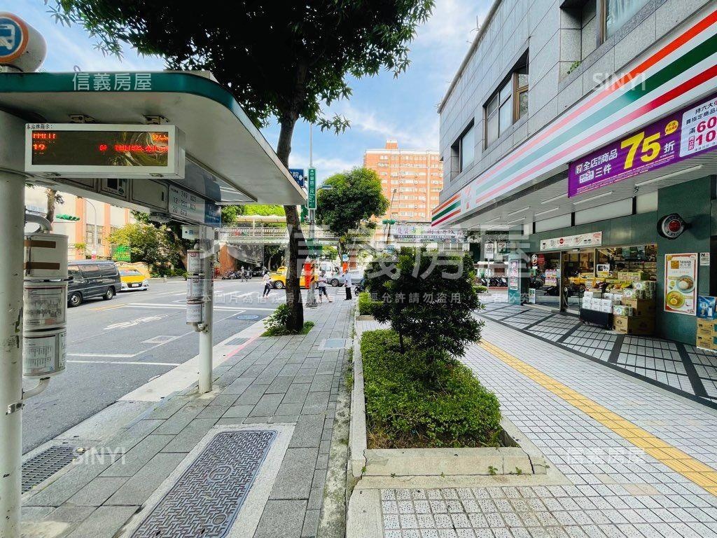 中華路上大金店面房屋室內格局與周邊環境