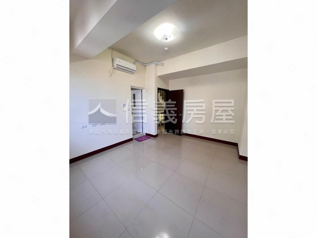 璞悅敦峰美透天房屋室內格局與周邊環境