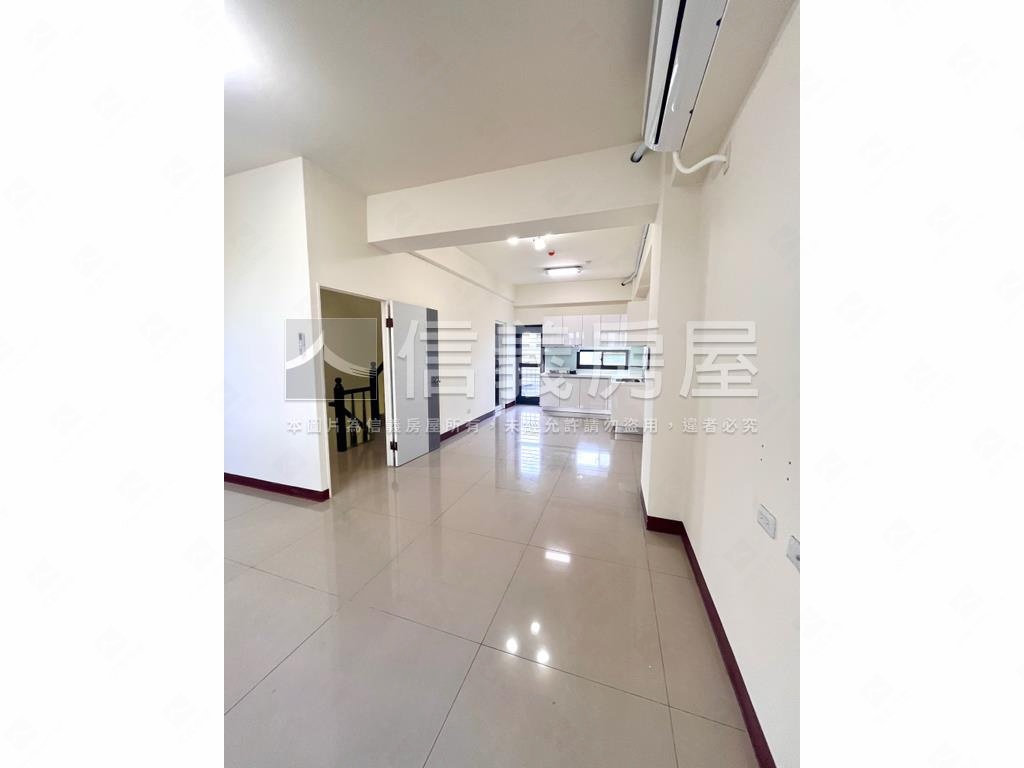 璞悅敦峰美透天房屋室內格局與周邊環境