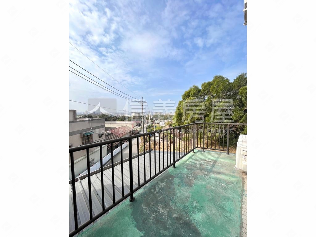 璞悅敦峰美透天房屋室內格局與周邊環境