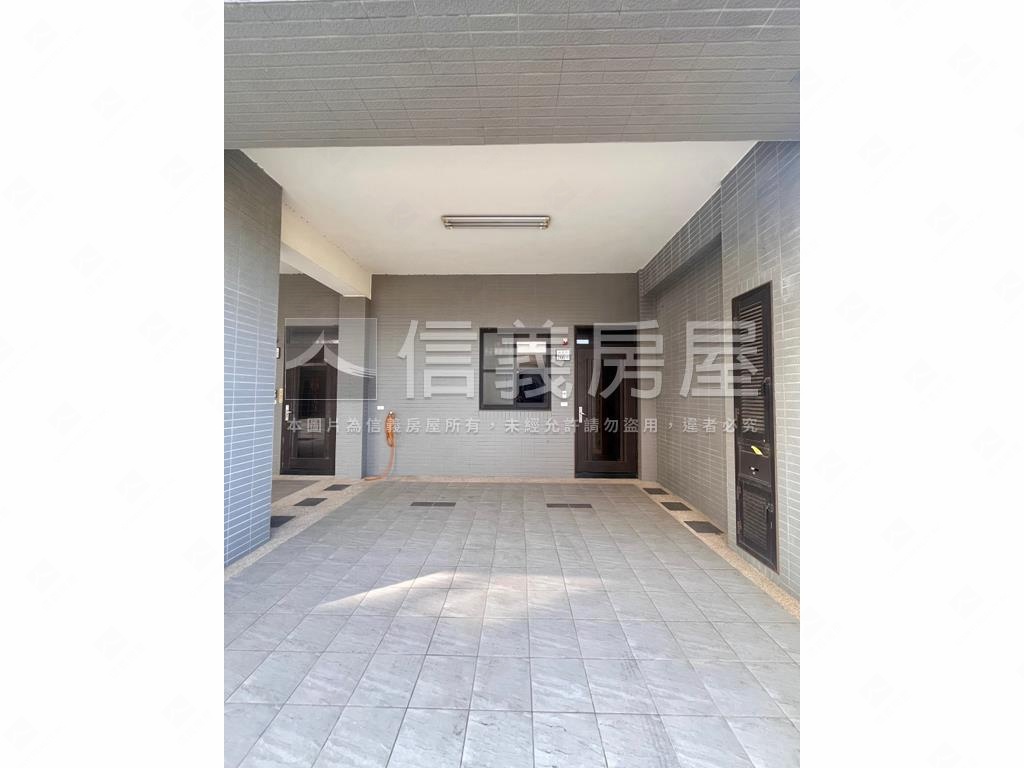 璞悅敦峰美透天房屋室內格局與周邊環境