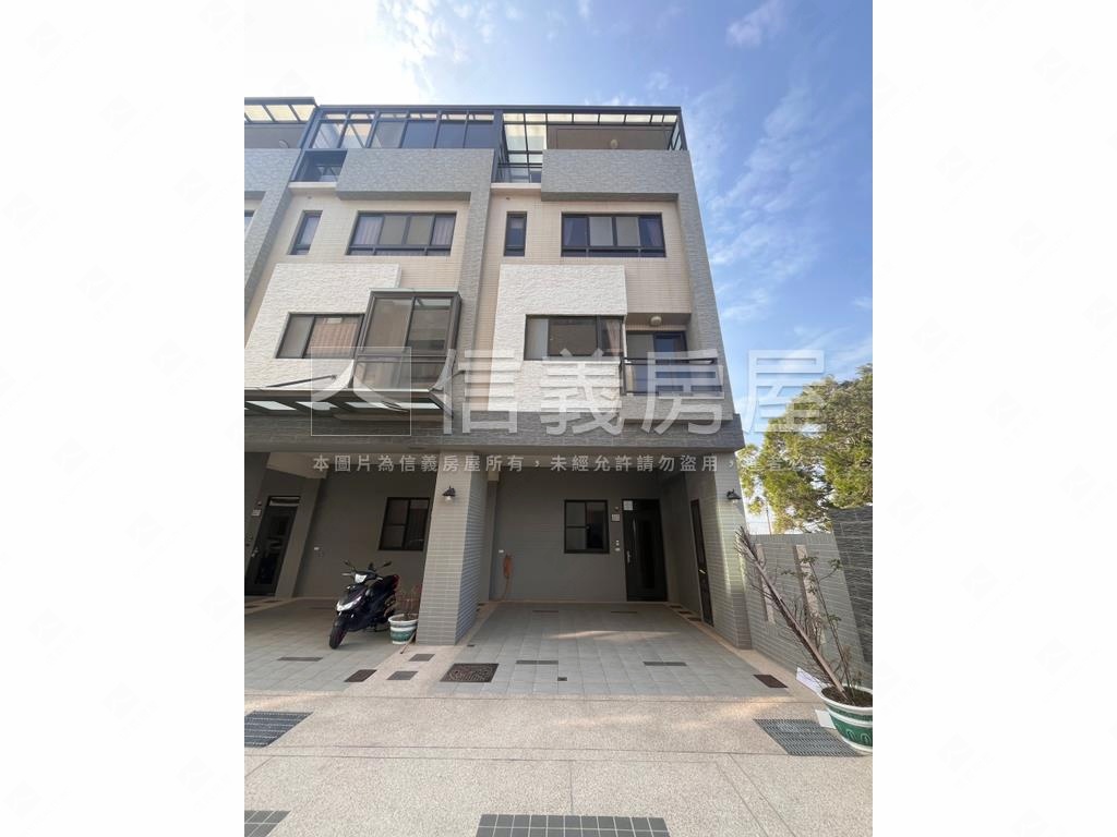 璞悅敦峰美透天房屋室內格局與周邊環境