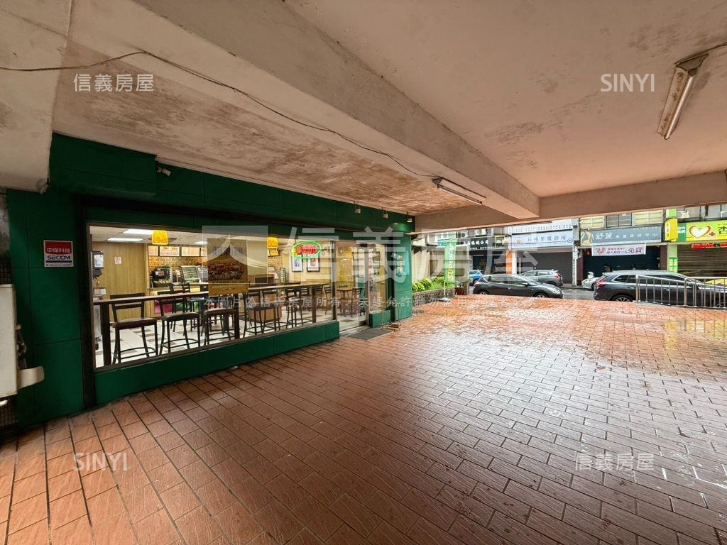 龍華新城金店面房屋室內格局與周邊環境