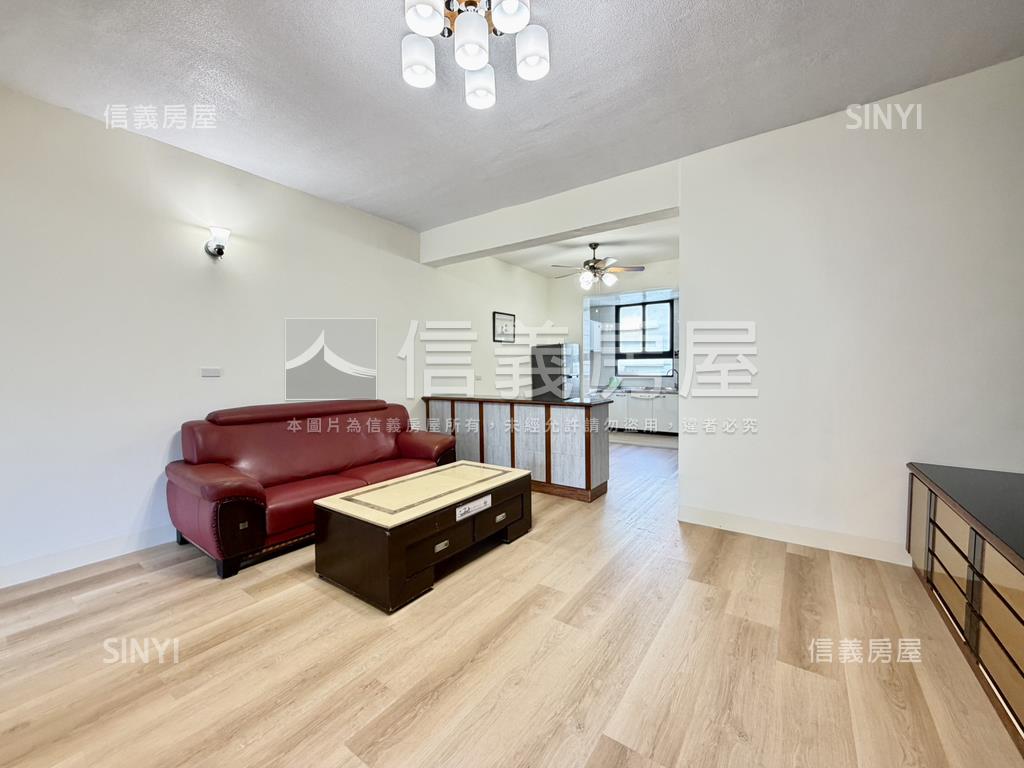 面凱旋國小大空間翻新美寓房屋室內格局與周邊環境