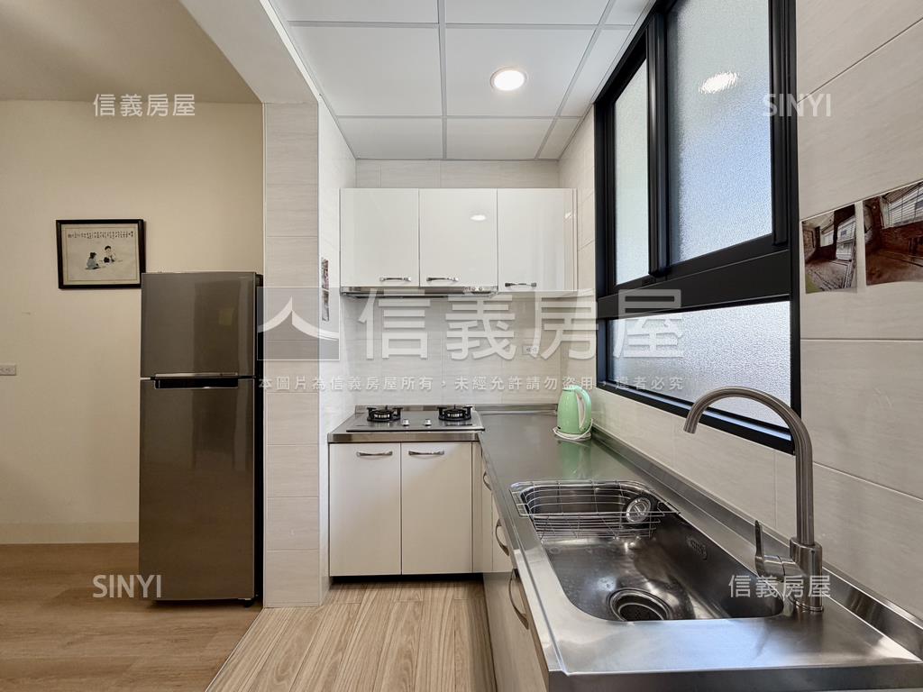 面凱旋國小大空間翻新美寓房屋室內格局與周邊環境