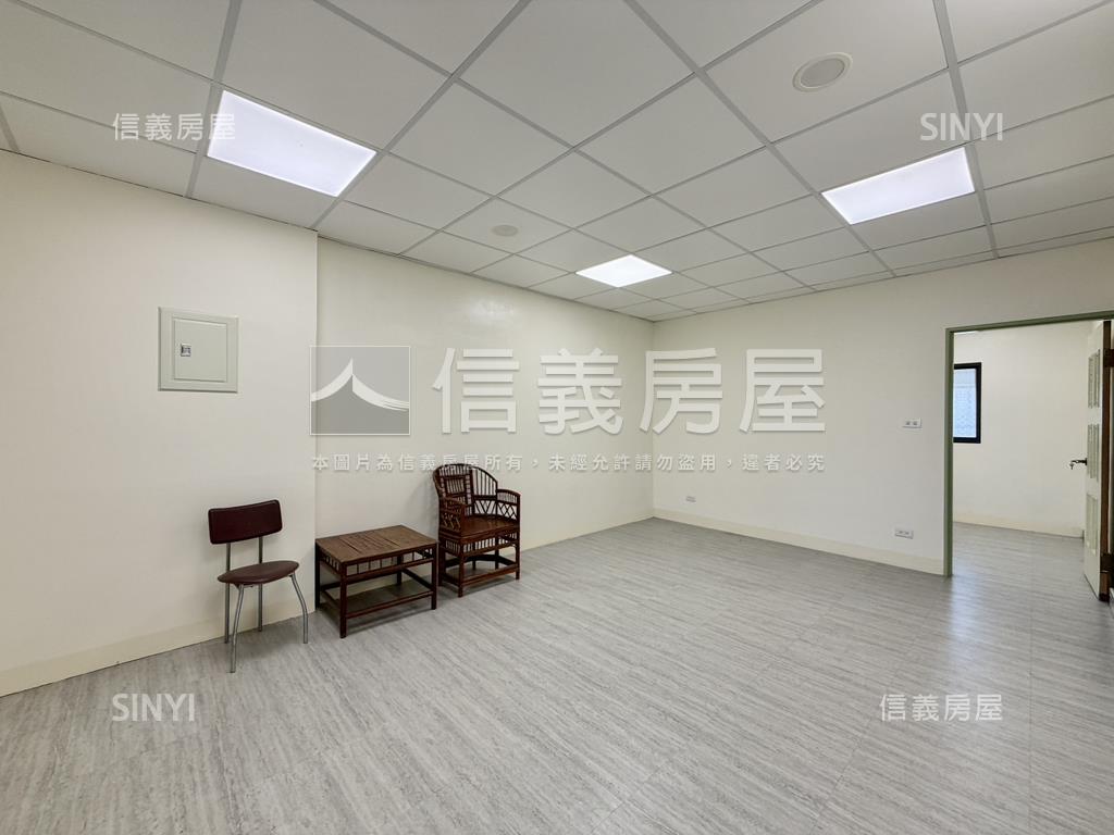 面凱旋國小大空間翻新美寓房屋室內格局與周邊環境