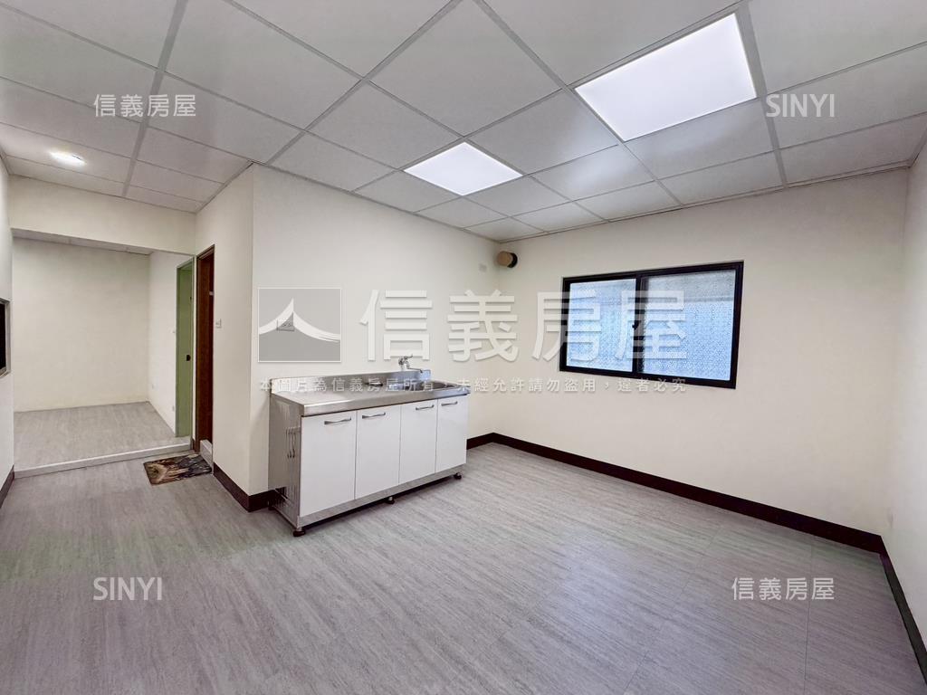 面凱旋國小大空間翻新美寓房屋室內格局與周邊環境