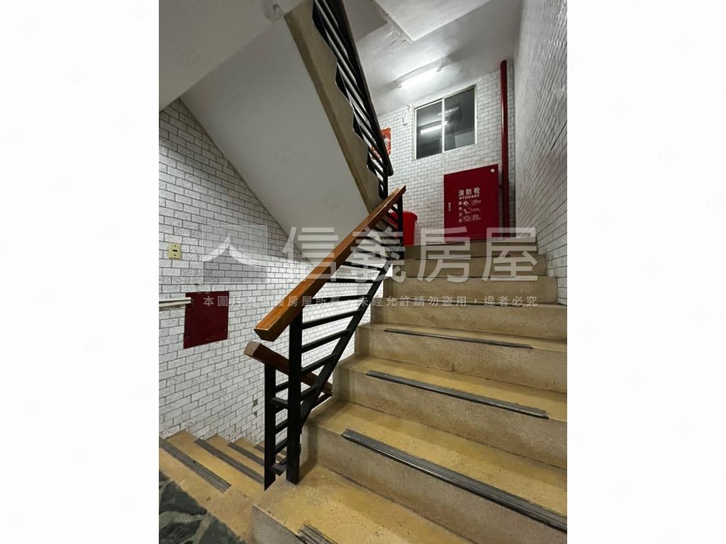 東區管理美廈房屋室內格局與周邊環境