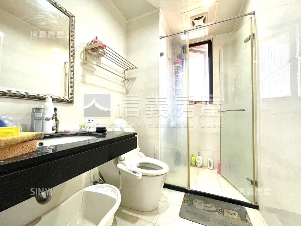 輕屋齡中高樓美三房平車房屋室內格局與周邊環境