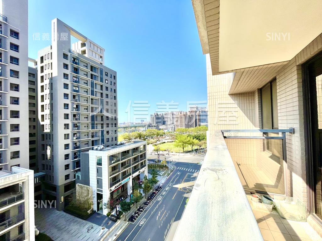 輕屋齡中高樓美三房平車房屋室內格局與周邊環境