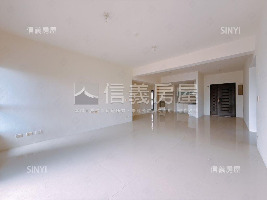 愛河首排️四房雙平車房屋室內格局與周邊環境