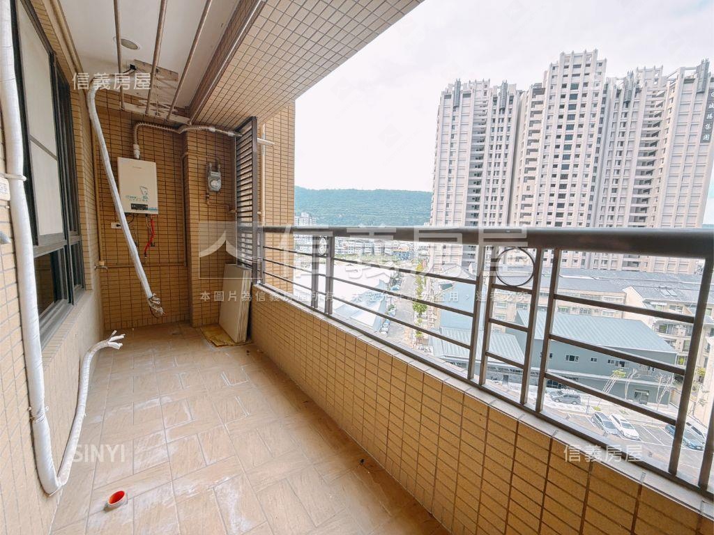 愛河首排️四房雙平車房屋室內格局與周邊環境