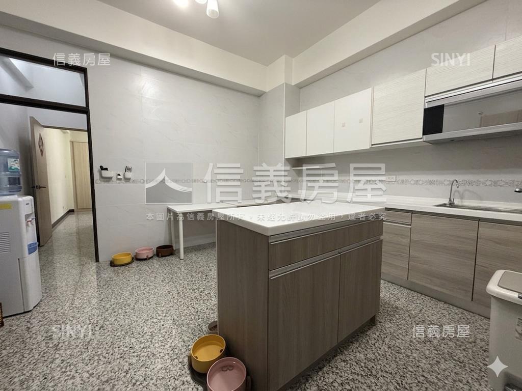 通展輕屋齡正街美車墅房屋室內格局與周邊環境