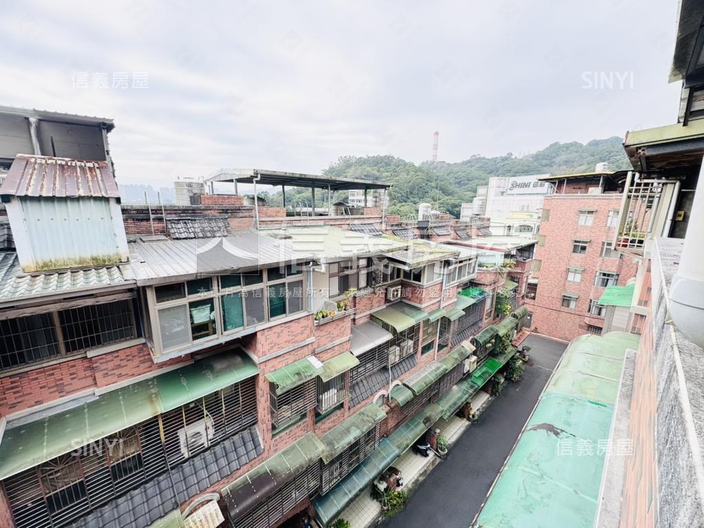 ２５年內低總價５房透天房屋室內格局與周邊環境