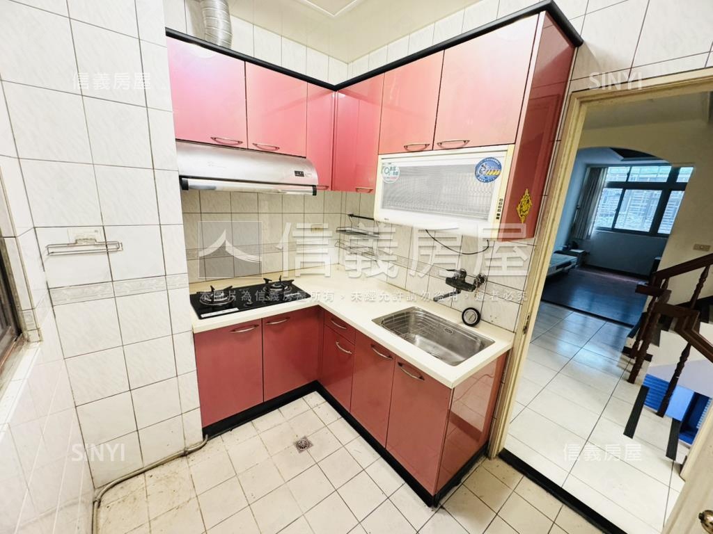 ２５年內低總價５房透天房屋室內格局與周邊環境