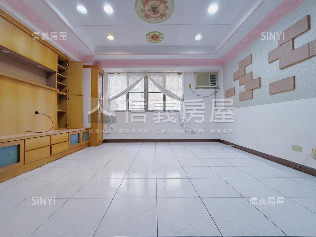 河堤樹海森境四房平車房屋室內格局與周邊環境