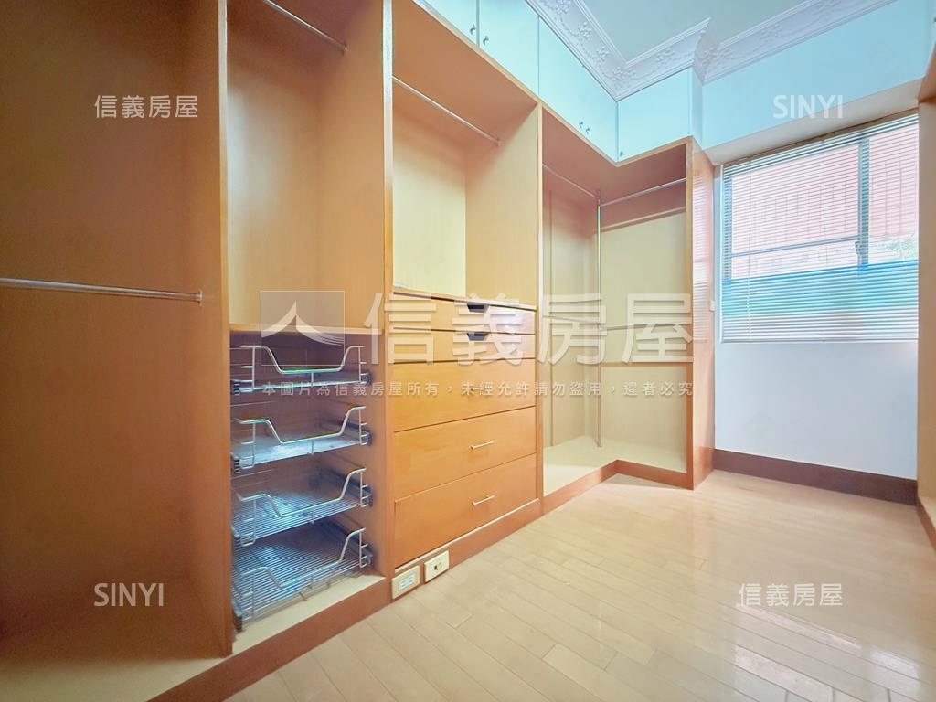 河堤樹海森境四房平車房屋室內格局與周邊環境