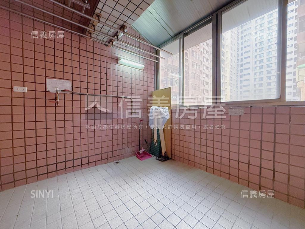河堤樹海森境四房平車房屋室內格局與周邊環境