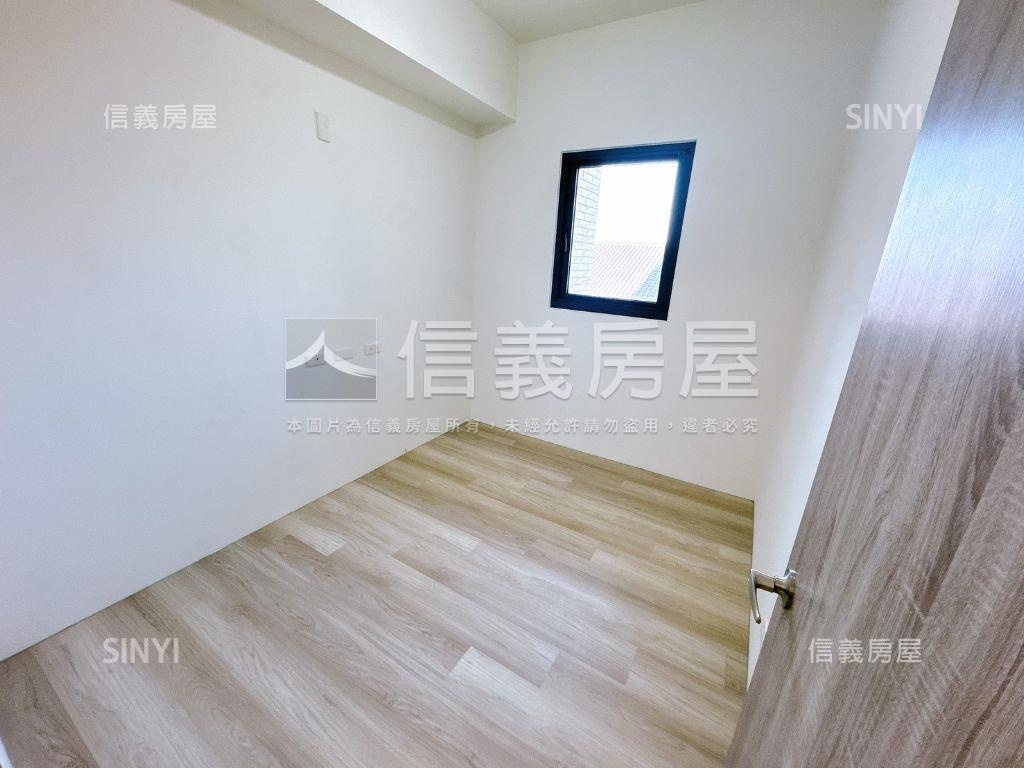 低於實登！一年屋兩房兩衛房屋室內格局與周邊環境