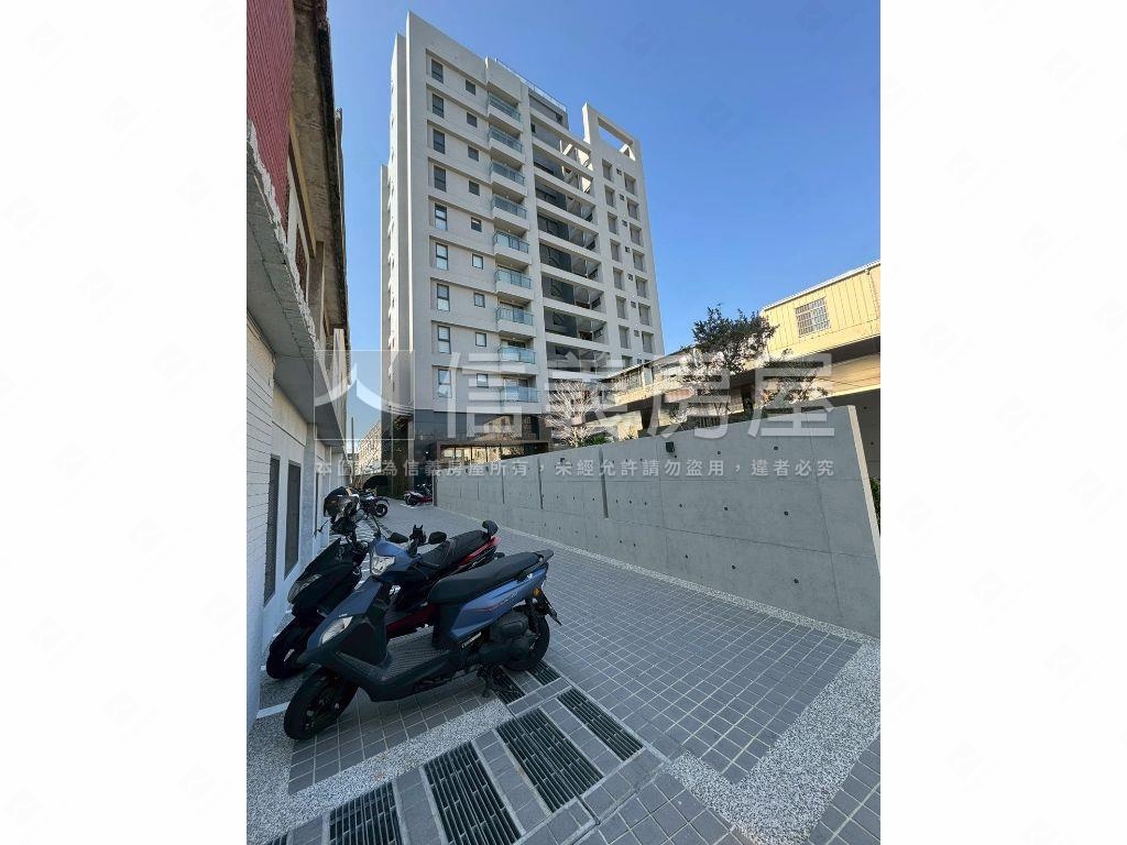 低於實登！一年屋兩房兩衛房屋室內格局與周邊環境