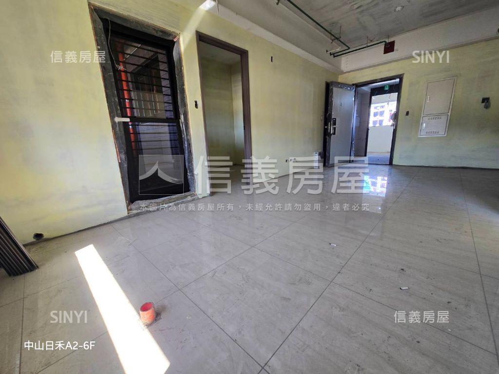 中山日禾得天獨厚６房屋室內格局與周邊環境