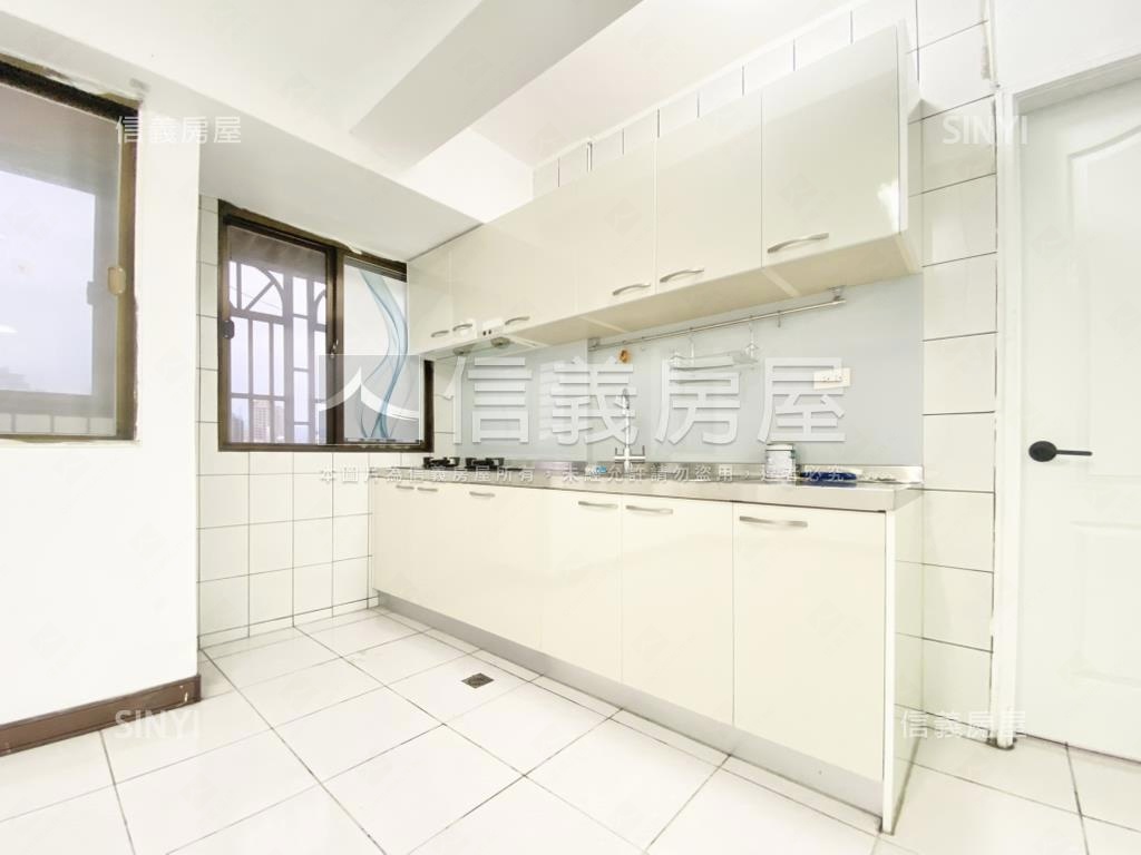 大慶商圈屋況佳次頂大兩房房屋室內格局與周邊環境