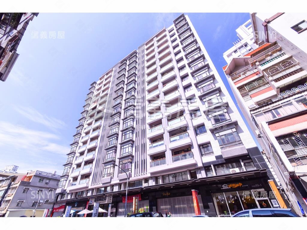 巨蛋聯上美學館三房平車房屋室內格局與周邊環境